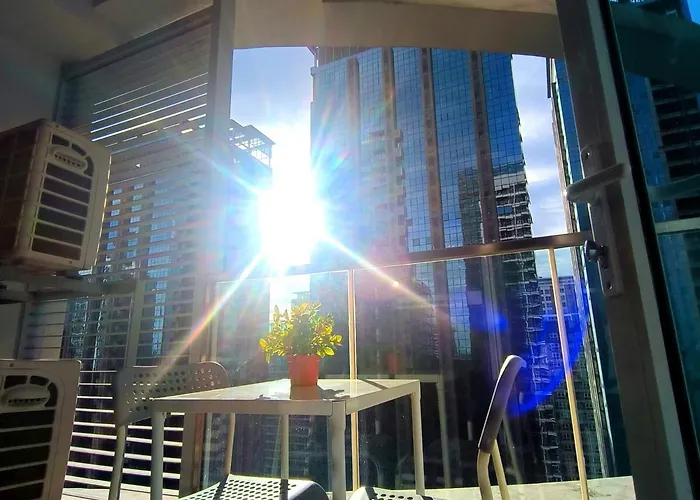 Cozy Modernistic 1 Bedroom With Veranda! * Manila